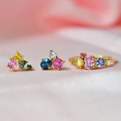 Anpé Atelier Varnaya 18kt Guld Ring m. Safirer