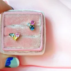Anpé Atelier Varnaya 18kt Guld Ørestik m. Safirer