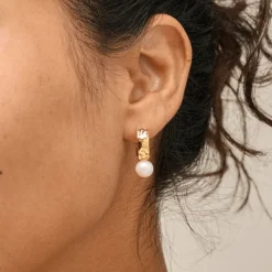 Enamel Avaya Pearl Hoops - E390G