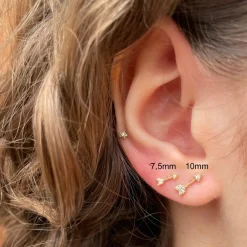 MARIA TASH 7.5mm Diamond Arrow Threaded Stud 18kt