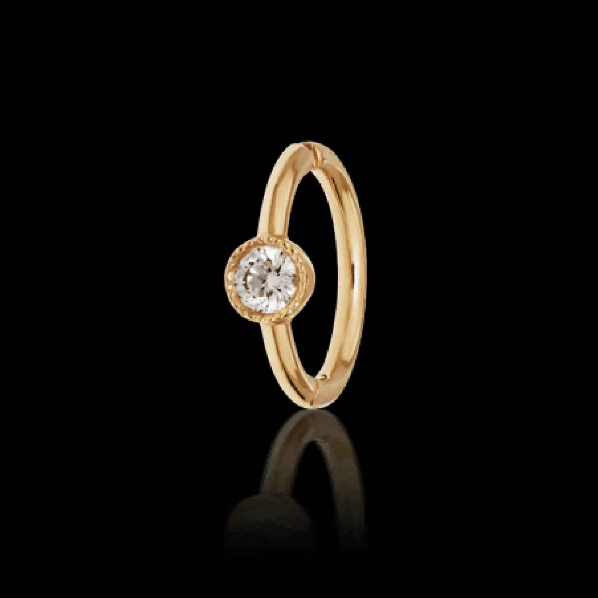 MARIA TASH 6.5mm Scalloped Diamond Clicker 18Kt guld