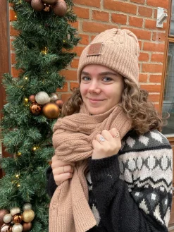 Mulberry Softie Chain Cable Knit Scarf Maple