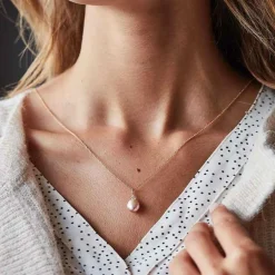 Ro Copenhagen 18kt Fryd Rosa Perle Vedhæng