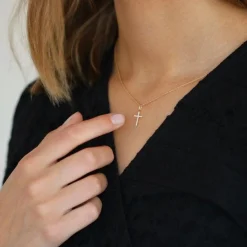 Ro Copenhagen 18kt Rock Classic Diamant Kors Vedhæng Hvidguld